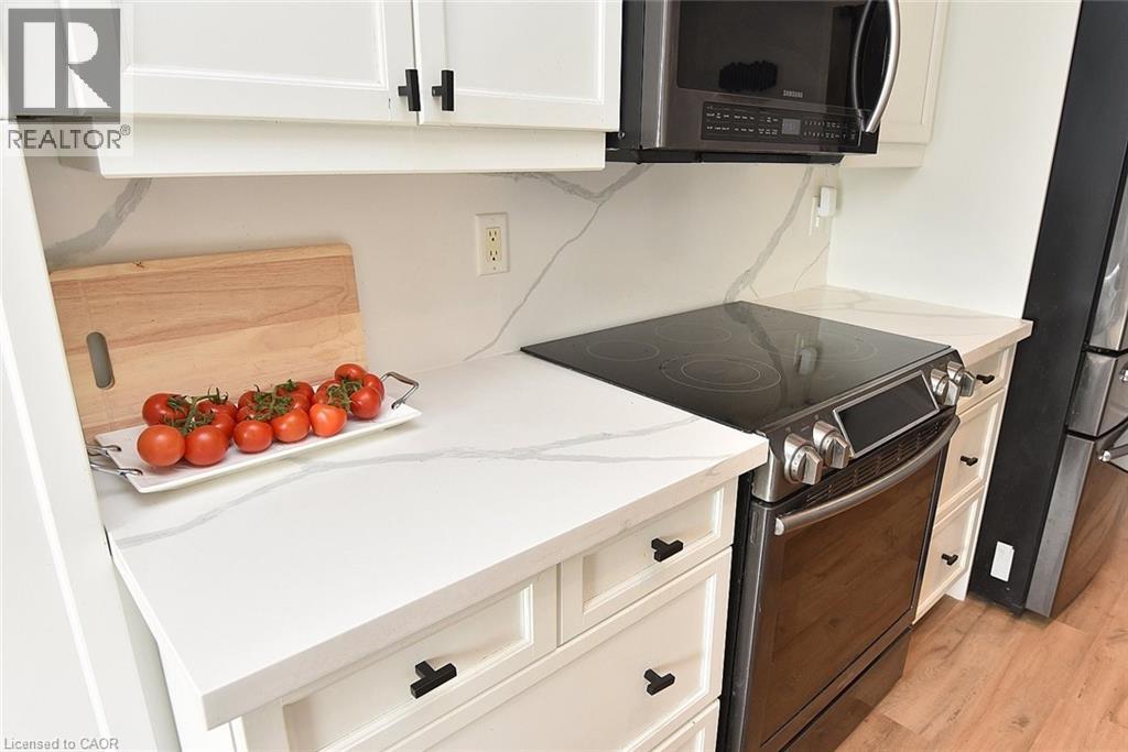 39 Panabaker Drive Unit# 7, Ancaster, Ontario  L9G 0A2 - Photo 14 - 40816770