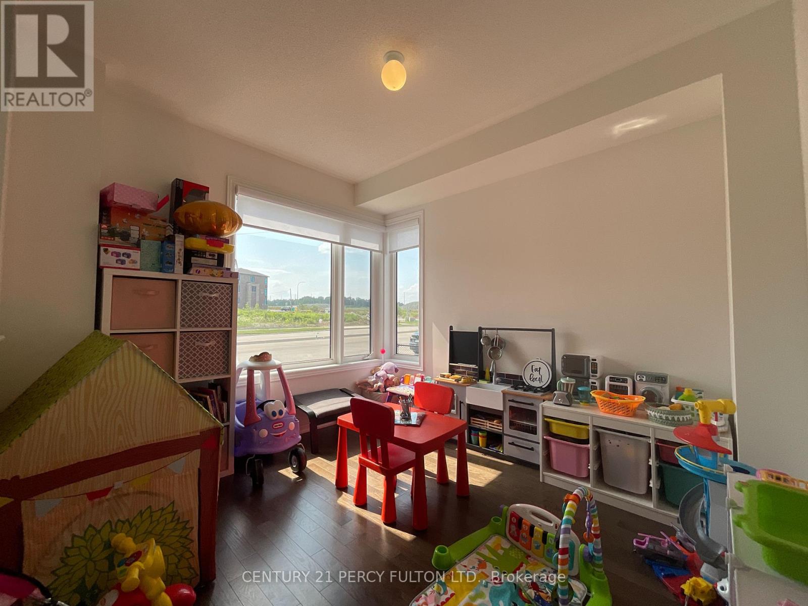 2775 Peter Matthews Drive, Pickering, Ontario  L1X 0M3 - Photo 5 - E12944918