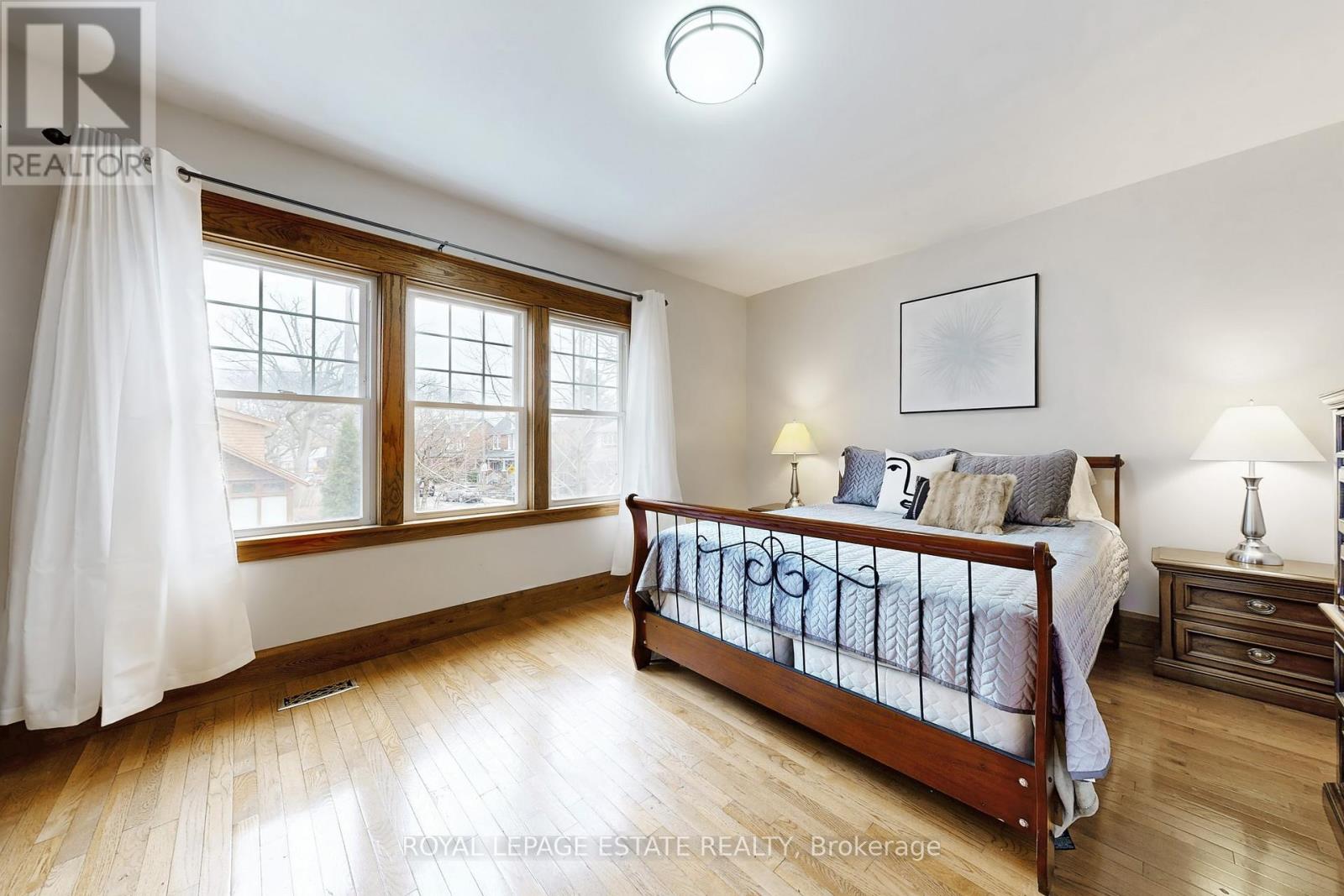 2 Beck Avenue, Toronto, Ontario  M4C 4L5 - Photo 18 - E12944930