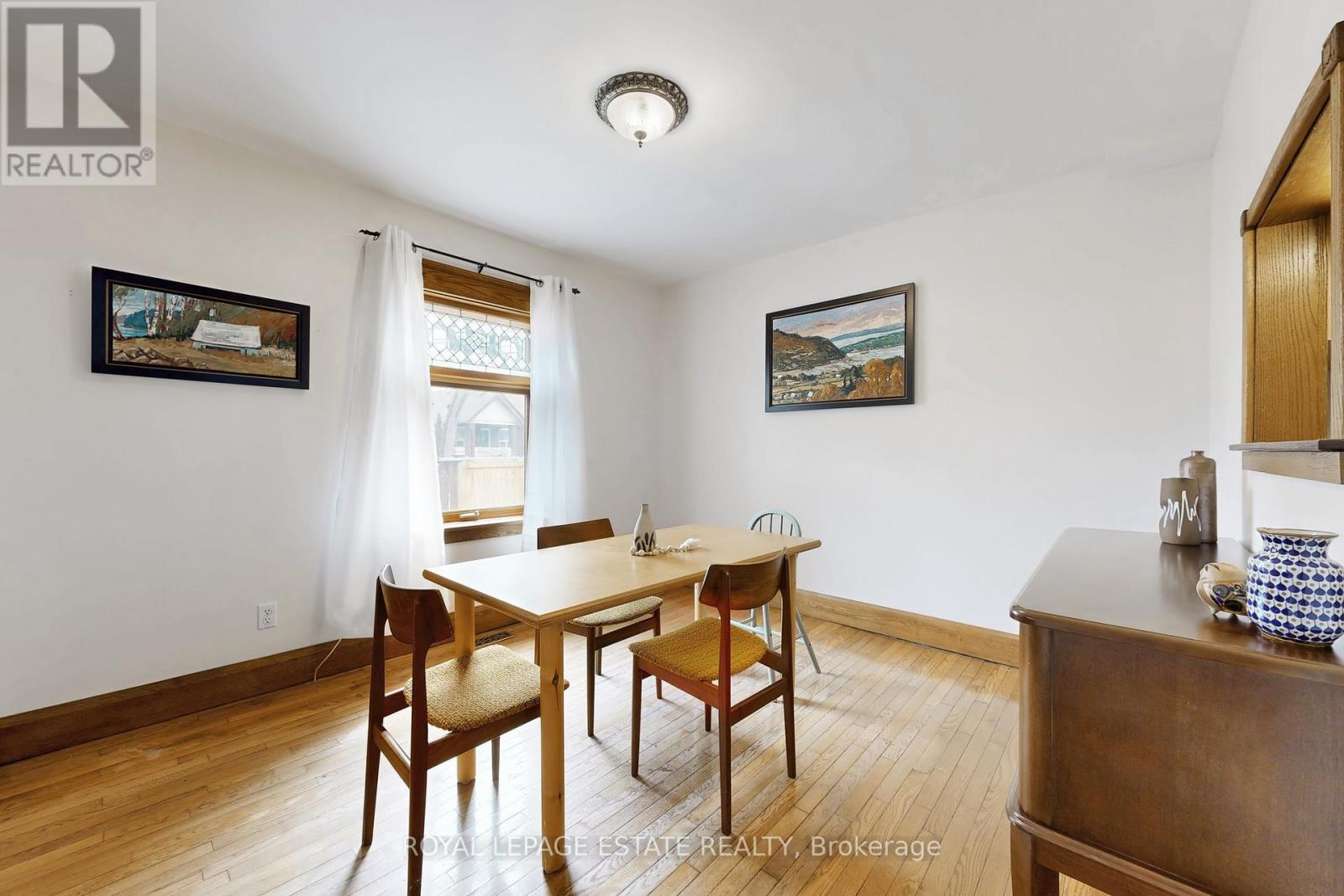 2 Beck Avenue, Toronto, Ontario  M4C 4L5 - Photo 8 - E12944930