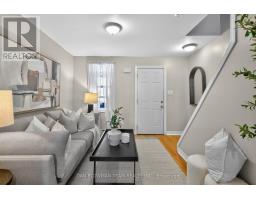 114 OLIVE AVENUE, Oshawa, Ontario