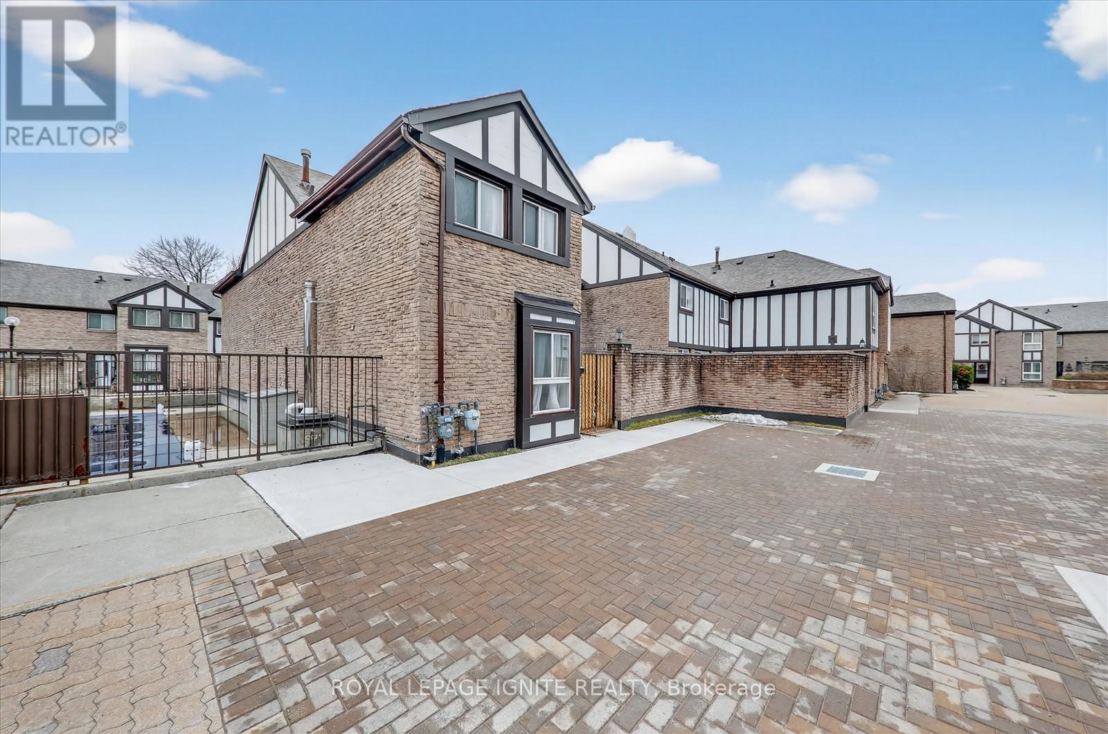 56 - 2 Dailing Gate, Toronto, Ontario  M1B 1Z8 - Photo 3 - E12945072