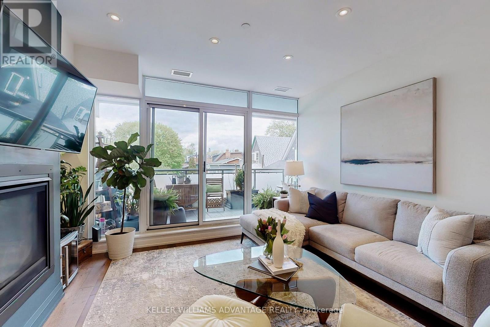 308 - 200 Woodbine Avenue, Toronto, Ontario  M4L 3P2 - Photo 14 - E12945176