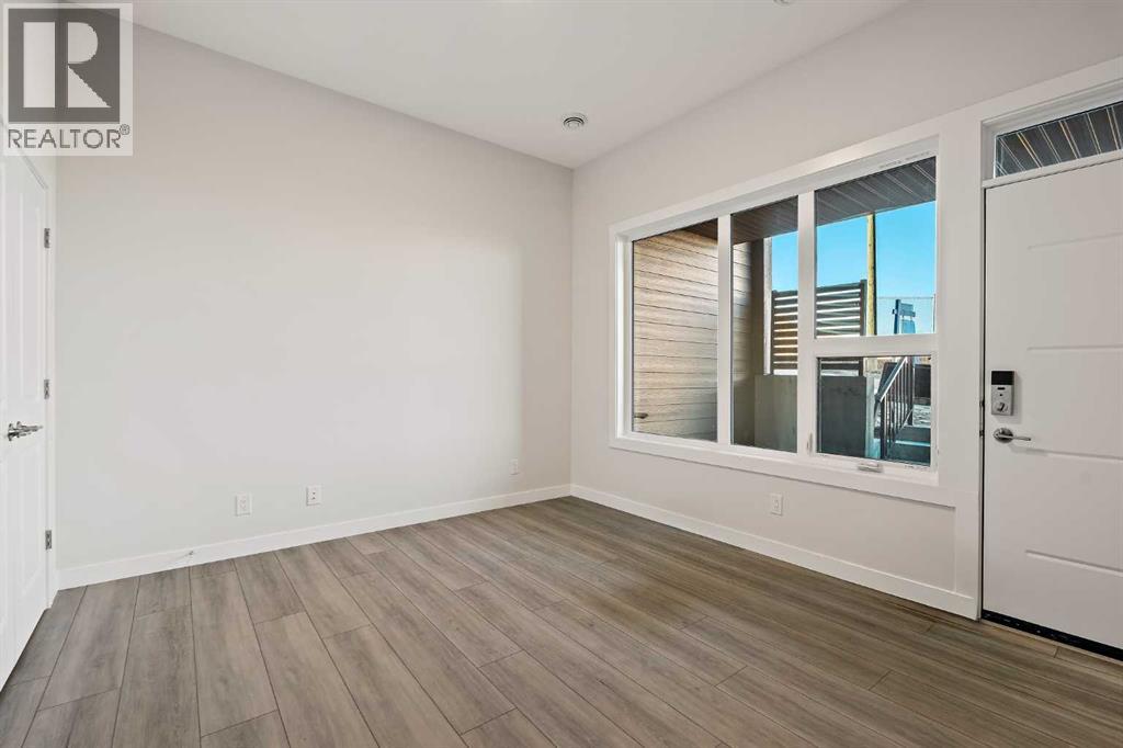 2527 Sovereign Crescent SW, Calgary, Alberta  T3C 3Y3 - Photo 3 - A2285427