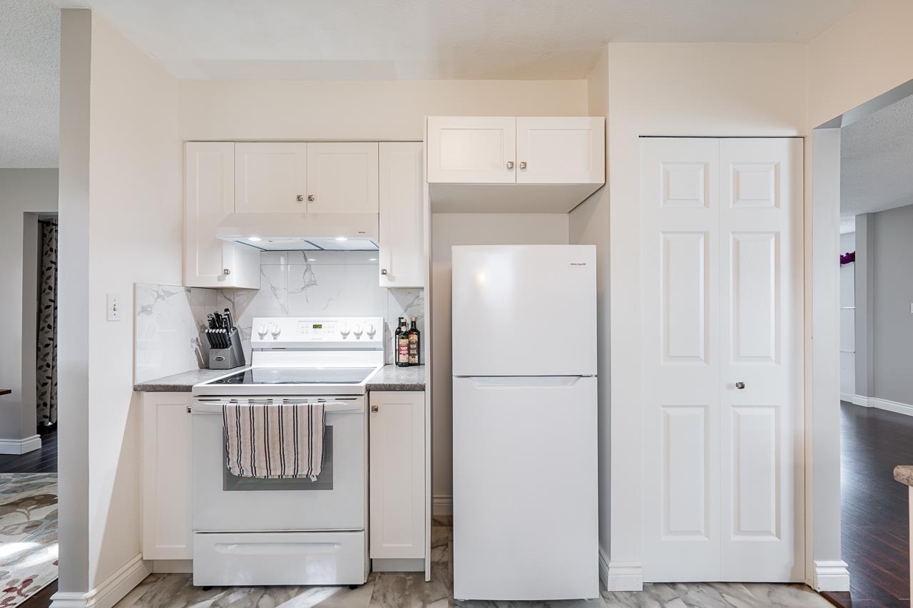 12946 66a Avenue, Surrey, British Columbia  V3W 8Z7 - Photo 11 - R3104800