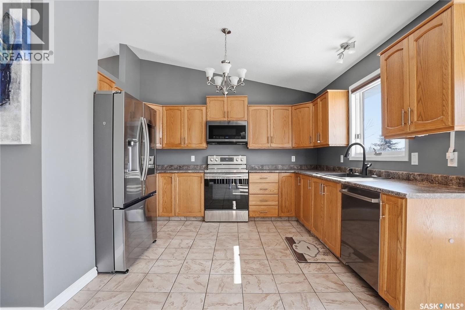 513 4th Street W, Warman, Saskatchewan  S0K 4S0 - Photo 10 - SK031792