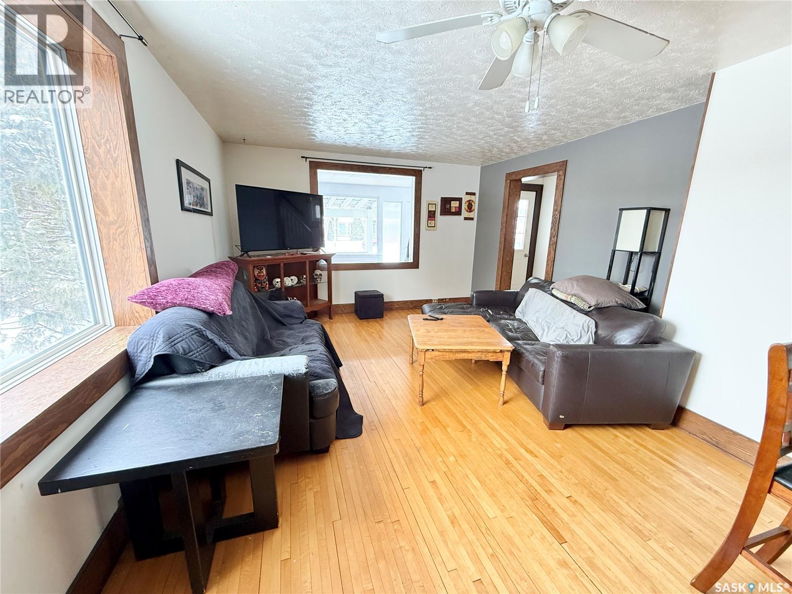 434 2nd Street, Weyburn, Saskatchewan  S4H 0V5 - Photo 13 - SK031775