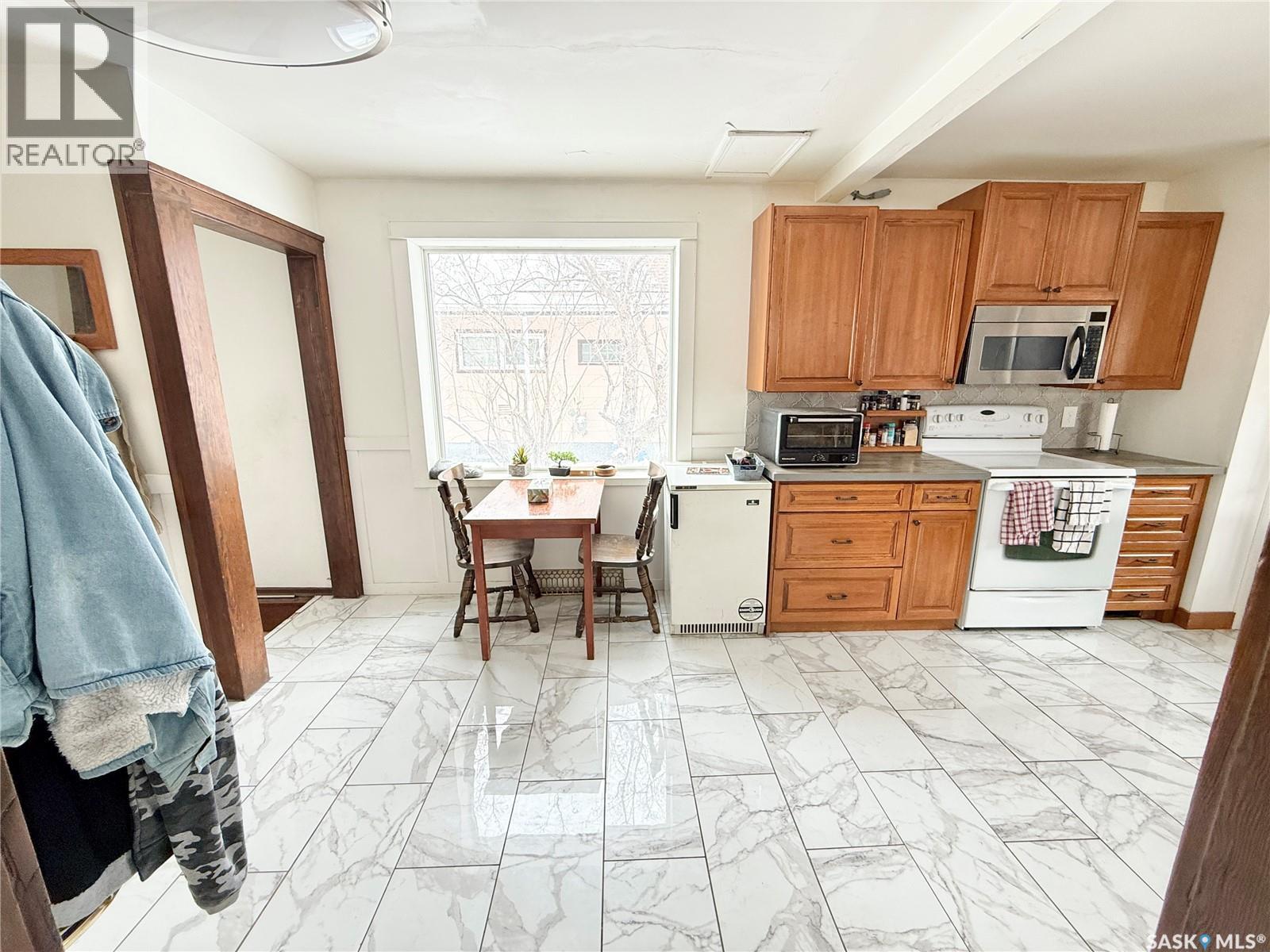 434 2nd Street, Weyburn, Saskatchewan  S4H 0V5 - Photo 15 - SK031775