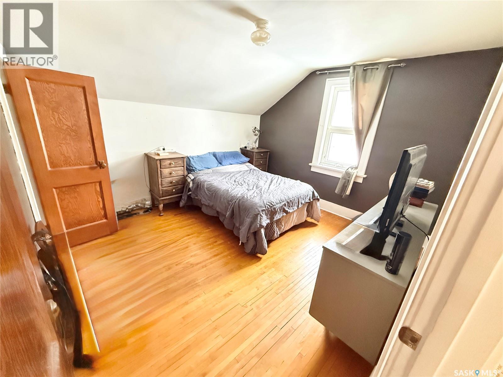 434 2nd Street, Weyburn, Saskatchewan  S4H 0V5 - Photo 24 - SK031775