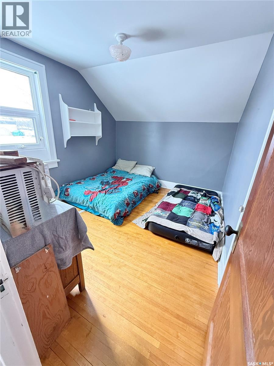 434 2nd Street, Weyburn, Saskatchewan  S4H 0V5 - Photo 26 - SK031775