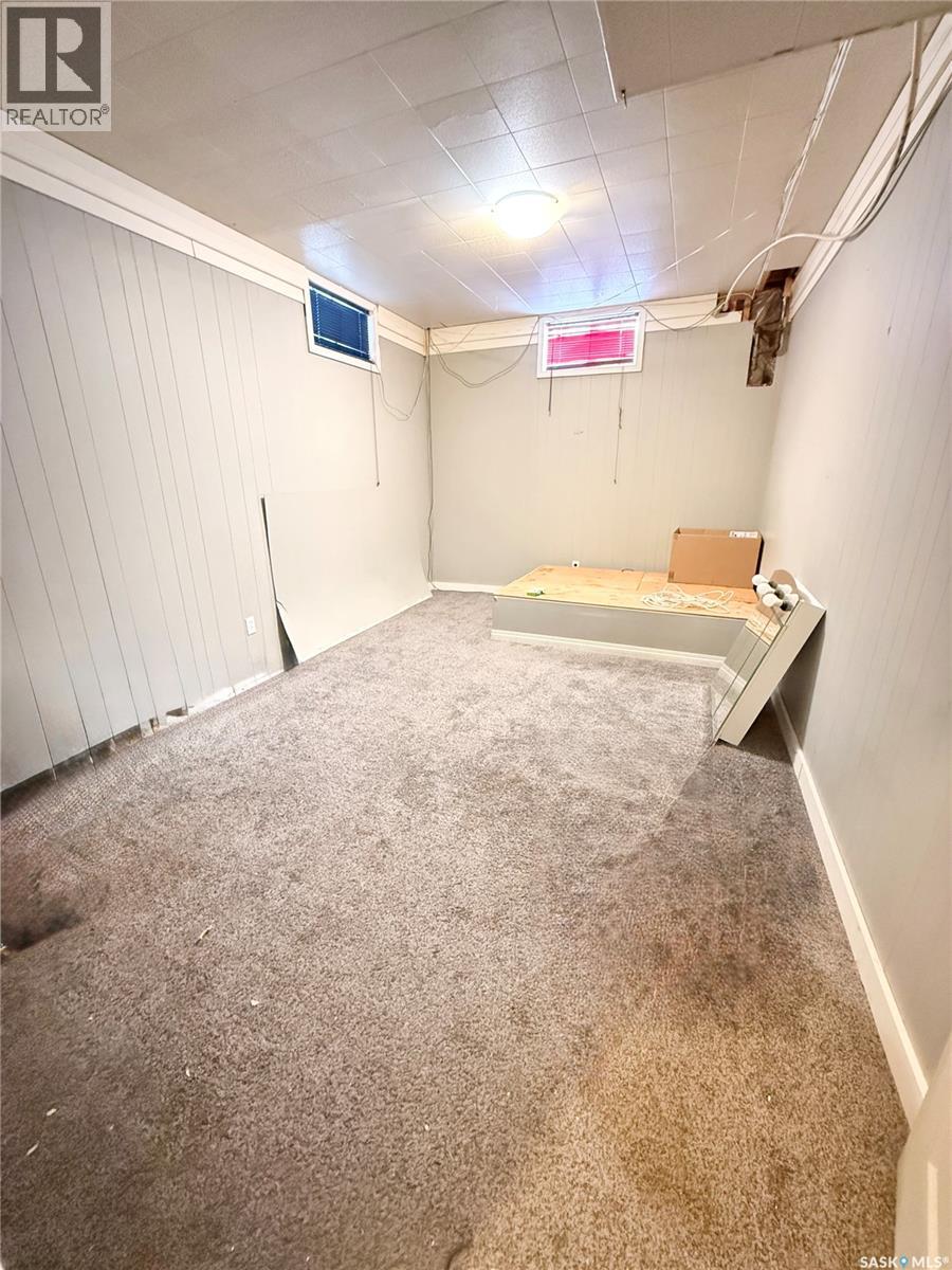 434 2nd Street, Weyburn, Saskatchewan  S4H 0V5 - Photo 31 - SK031775