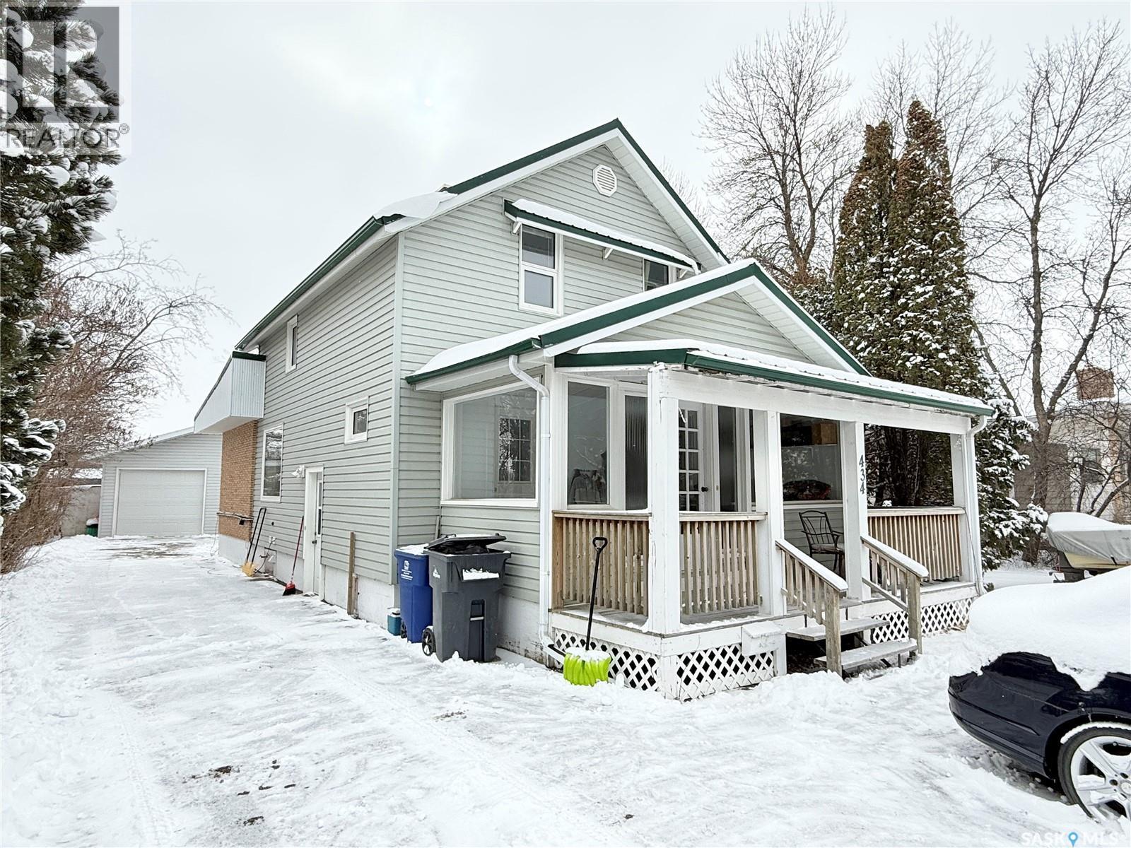 434 2nd Street, Weyburn, Saskatchewan  S4H 0V5 - Photo 32 - SK031775