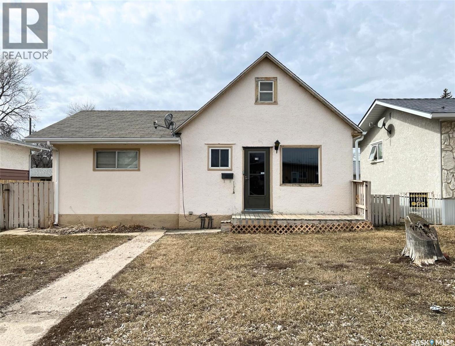 118 5th AVENUE SE, swift current, Saskatchewan
