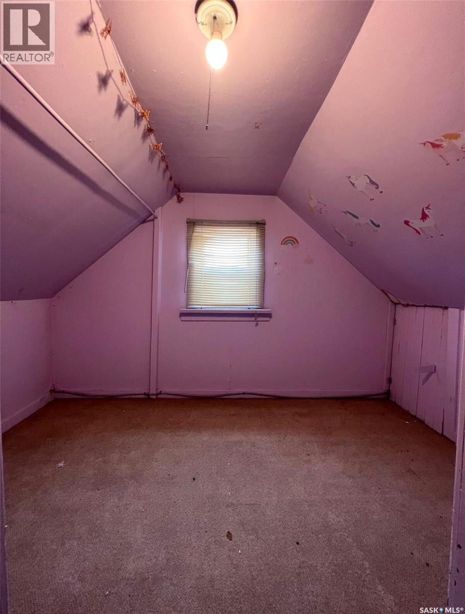 118 5th Avenue Se, Swift Current, Saskatchewan  S9H 3M7 - Photo 17 - SK031697