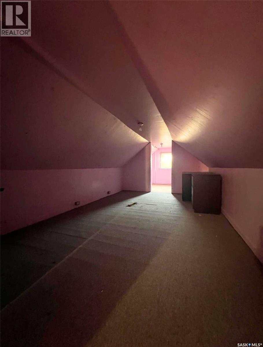 118 5th Avenue Se, Swift Current, Saskatchewan  S9H 3M7 - Photo 19 - SK031697