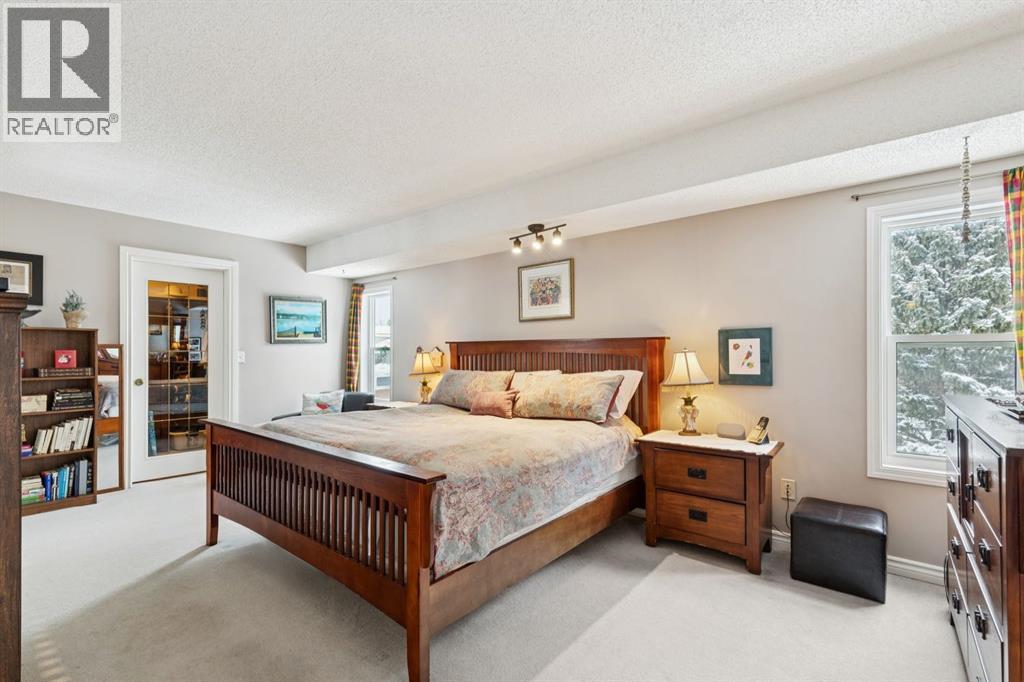 4 Wood Valley Rise Sw, Calgary, Alberta  T2W 5X5 - Photo 20 - A2292225