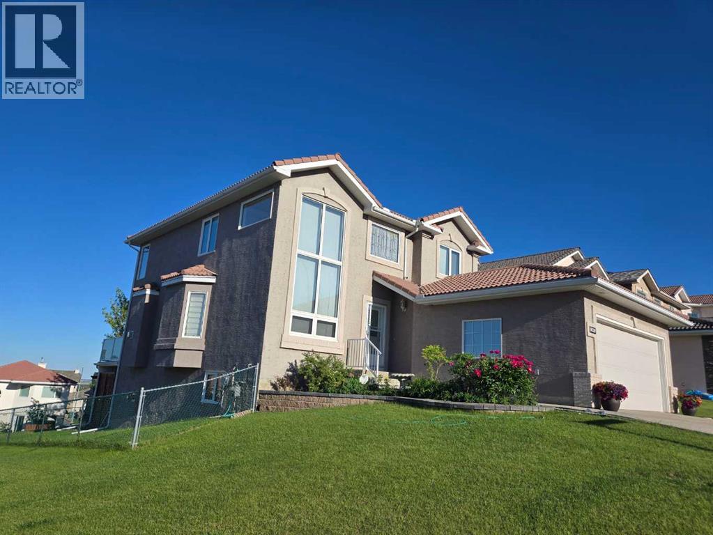 300 Hampstead Road Nw, Calgary, Alberta  T3A 6G4 - Photo 2 - A2292670