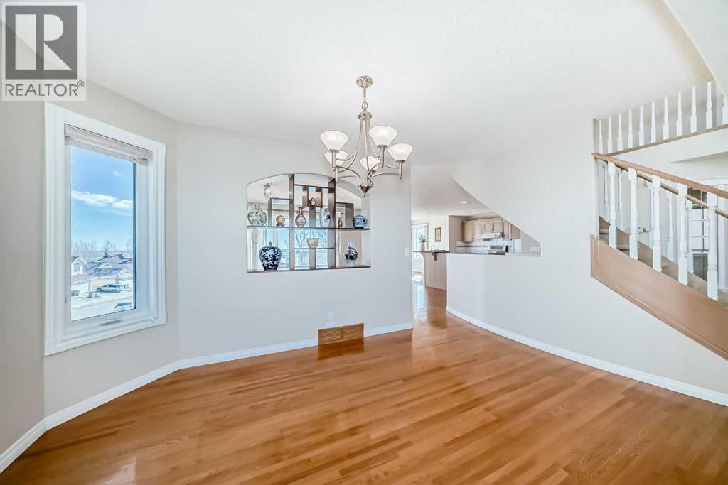 300 Hampstead Road Nw, Calgary, Alberta  T3A 6G4 - Photo 19 - A2292670