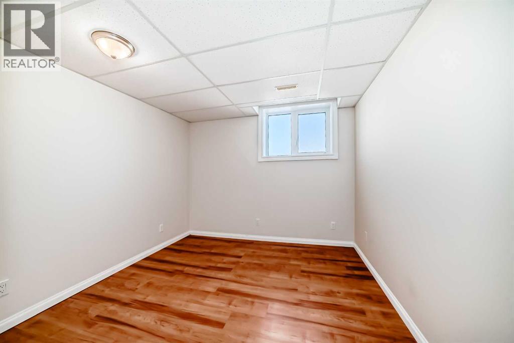 300 Hampstead Road Nw, Calgary, Alberta  T3A 6G4 - Photo 41 - A2292670