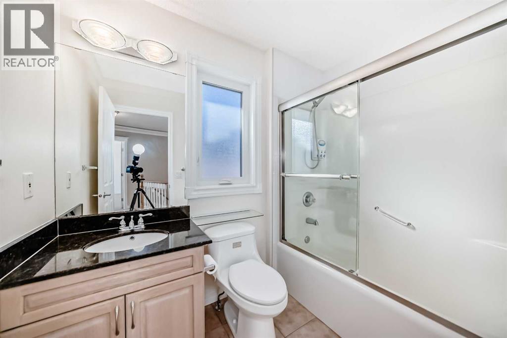 300 Hampstead Road Nw, Calgary, Alberta  T3A 6G4 - Photo 36 - A2292670