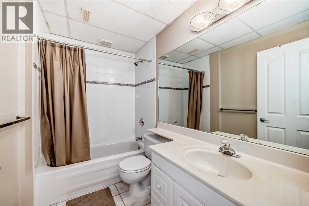 300 Hampstead Road Nw, Calgary, Alberta  T3A 6G4 - Photo 43 - A2292670