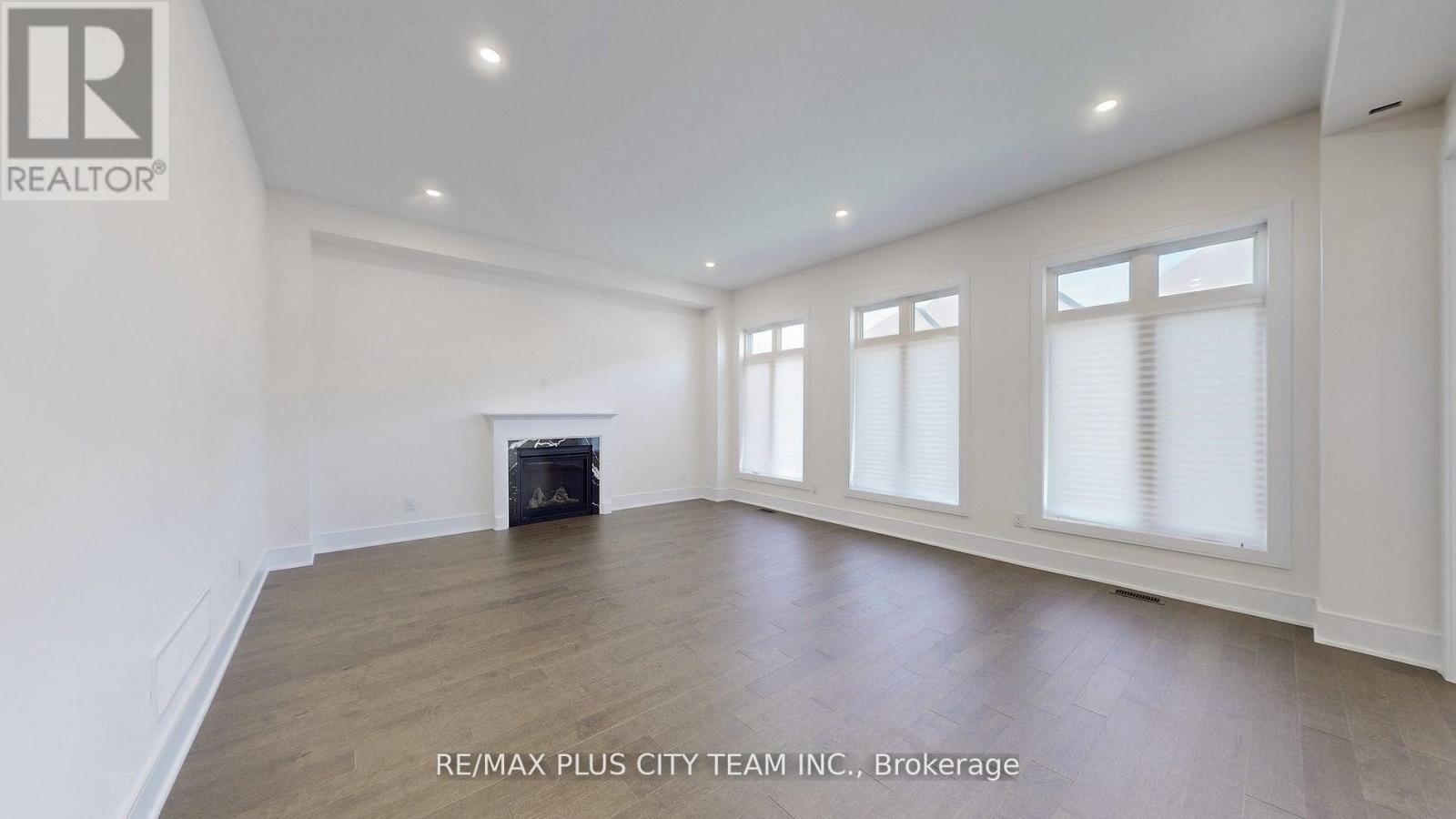 8 Saxby Farm Avenue, King, Ontario  L7B 1K5 - Photo 15 - N12944896