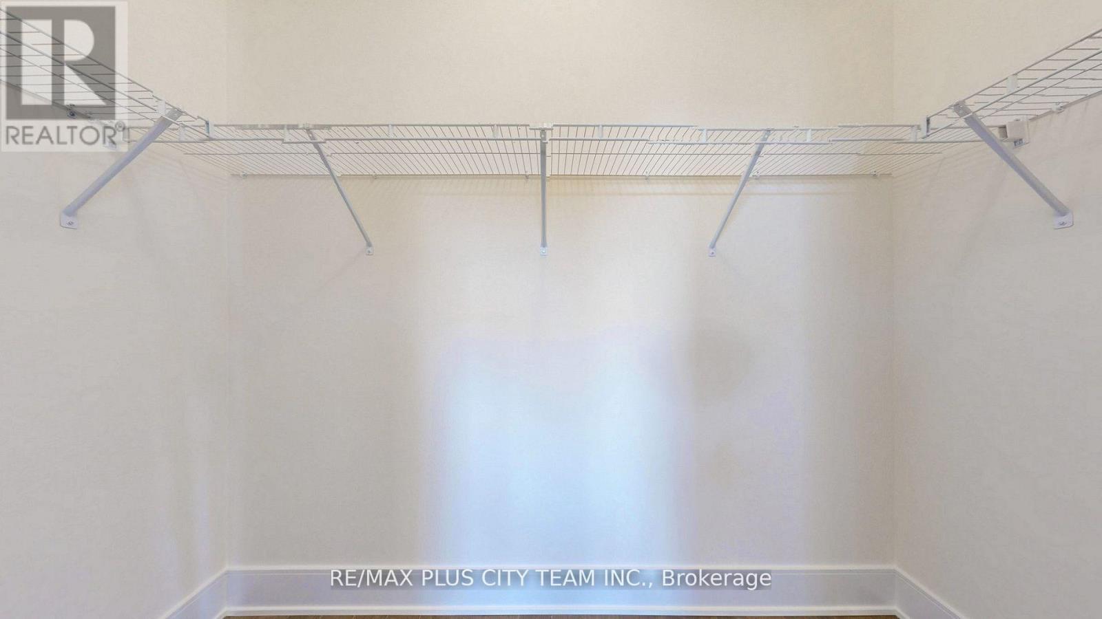 8 Saxby Farm Avenue, King, Ontario  L7B 1K5 - Photo 35 - N12944896