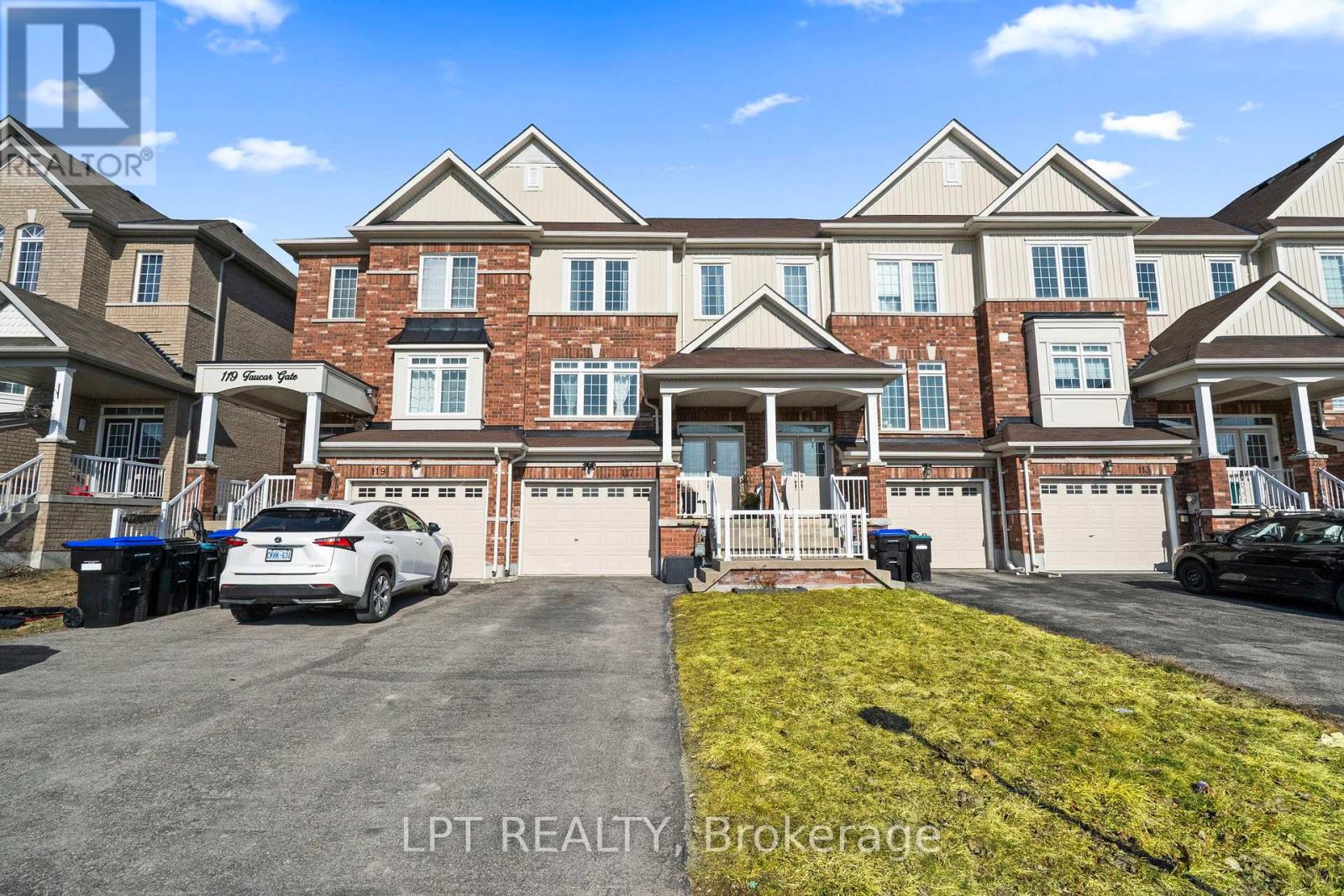 117 TAUCAR GATE, Bradford West Gwillimbury, Ontario