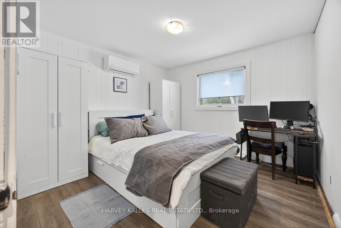 22 Second Street, Georgina, Ontario  L0E 1E0 - Photo 11 - N12945038