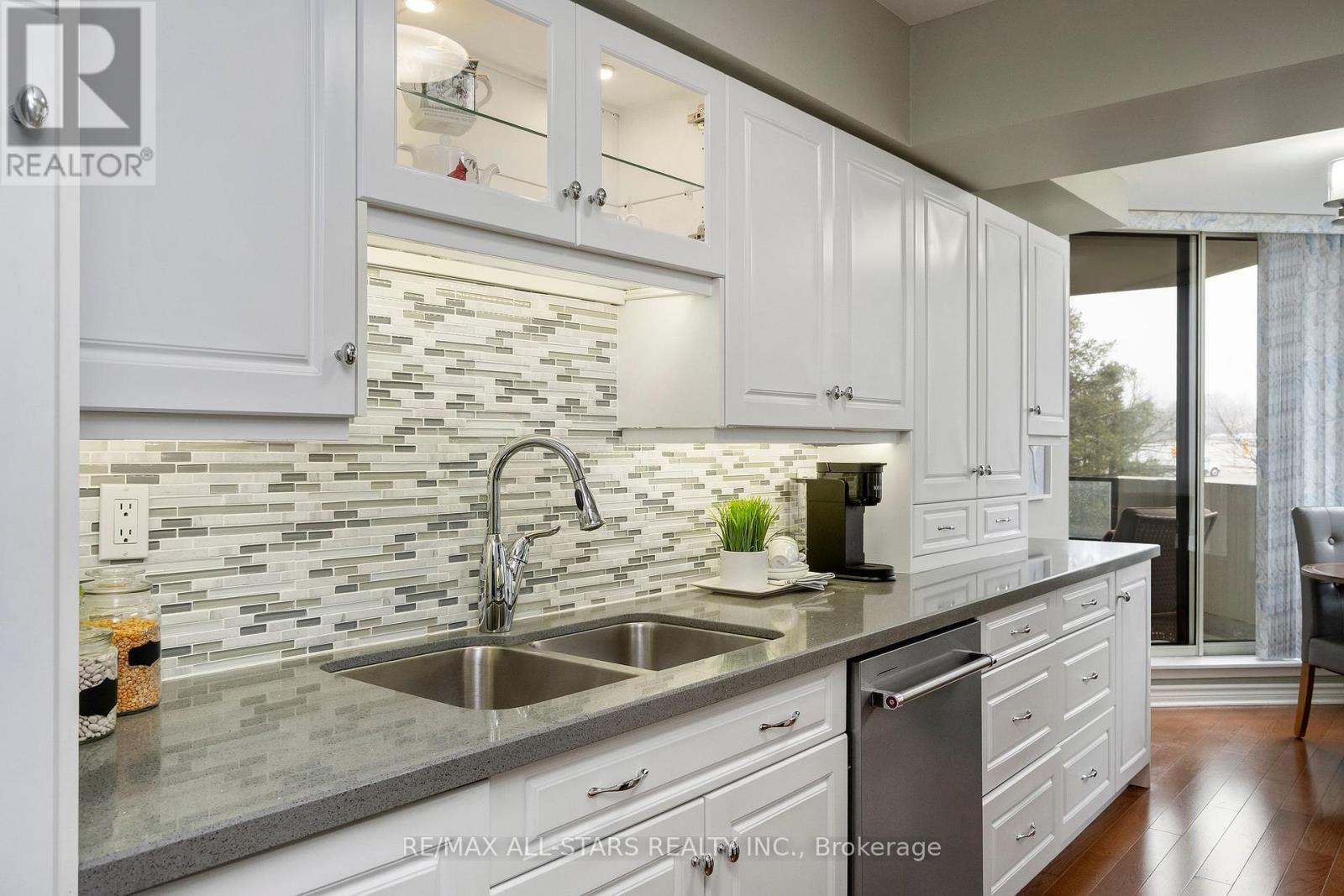 218 - 25 Austin Drive, Markham, Ontario  L3R 8H4 - Photo 9 - N12945106