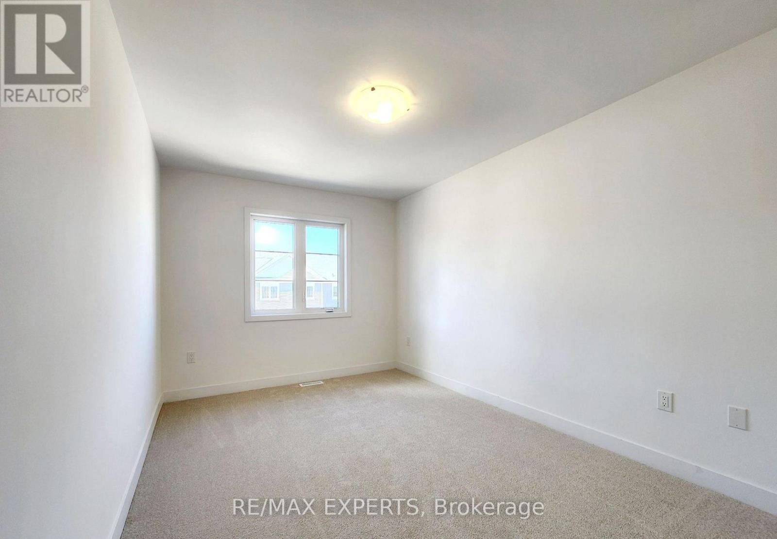 32 Silo Mews, Barrie, Ontario  L9J 0C2 - Photo 9 - S12945146