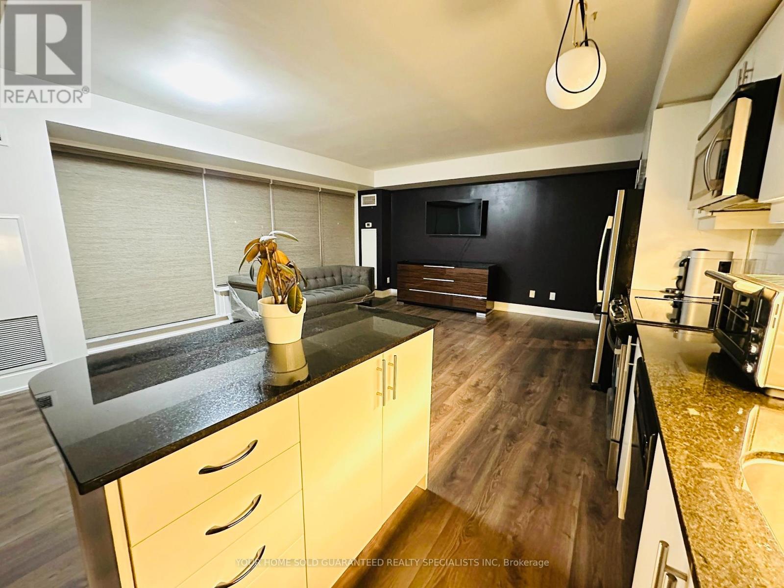 204 - 701 Sheppard Avenue W, Toronto, Ontario  M3H 0B2 - Photo 9 - C12944866