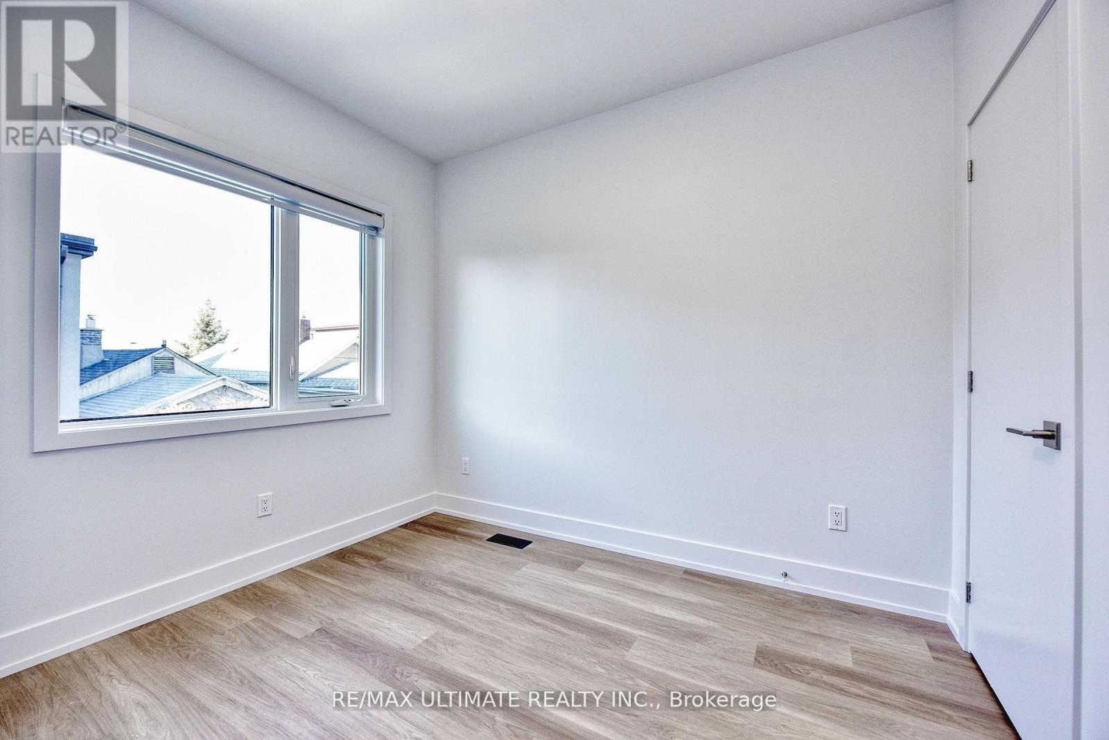 Laneway - 385 Mcroberts Avenue, Toronto, Ontario  M6E 4R1 - Photo 13 - W12944894