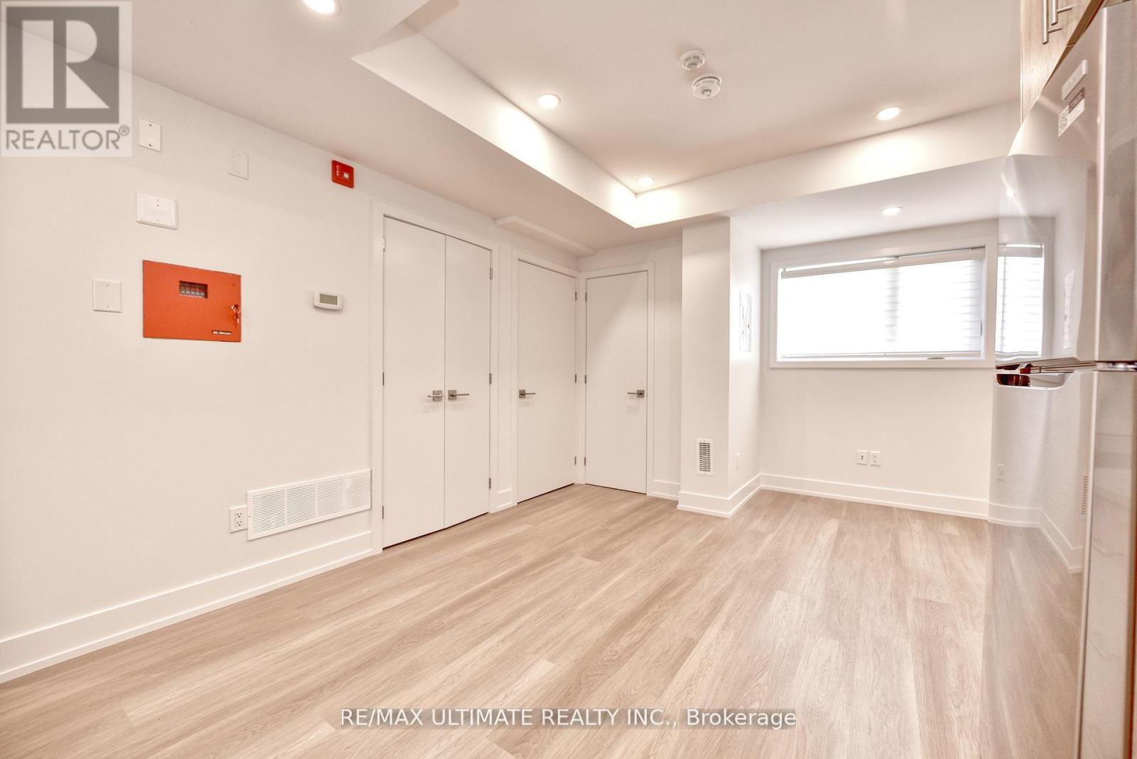 Laneway - 385 Mcroberts Avenue, Toronto, Ontario  M6E 4R1 - Photo 8 - W12944894