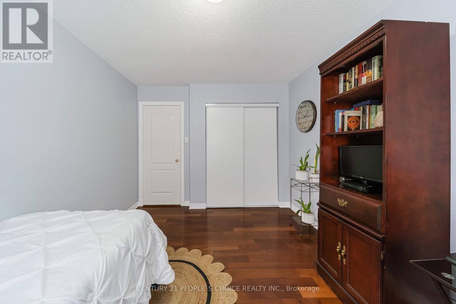 7107 Appletree Lane, Mississauga, Ontario  L5W 1W5 - Photo 34 - W12944912