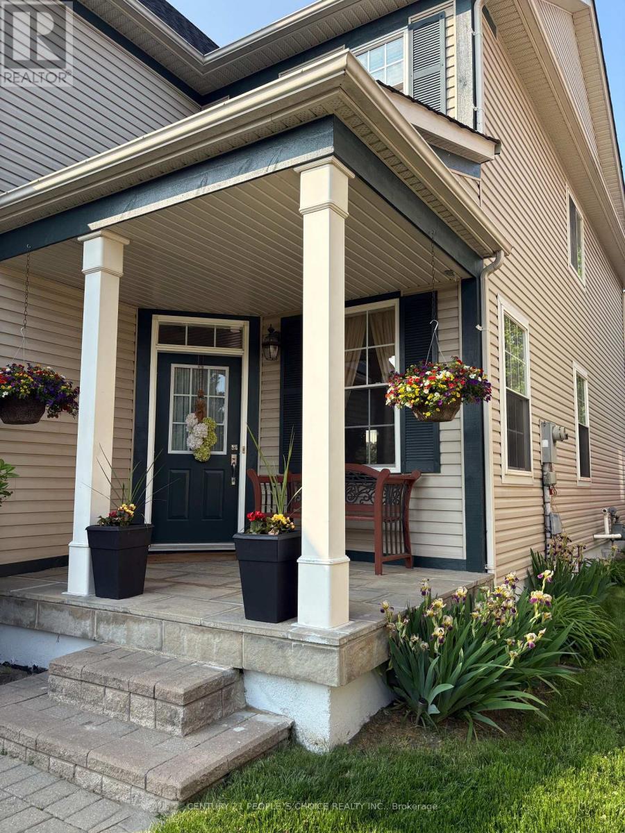 7107 Appletree Lane, Mississauga, Ontario  L5W 1W5 - Photo 4 - W12944912