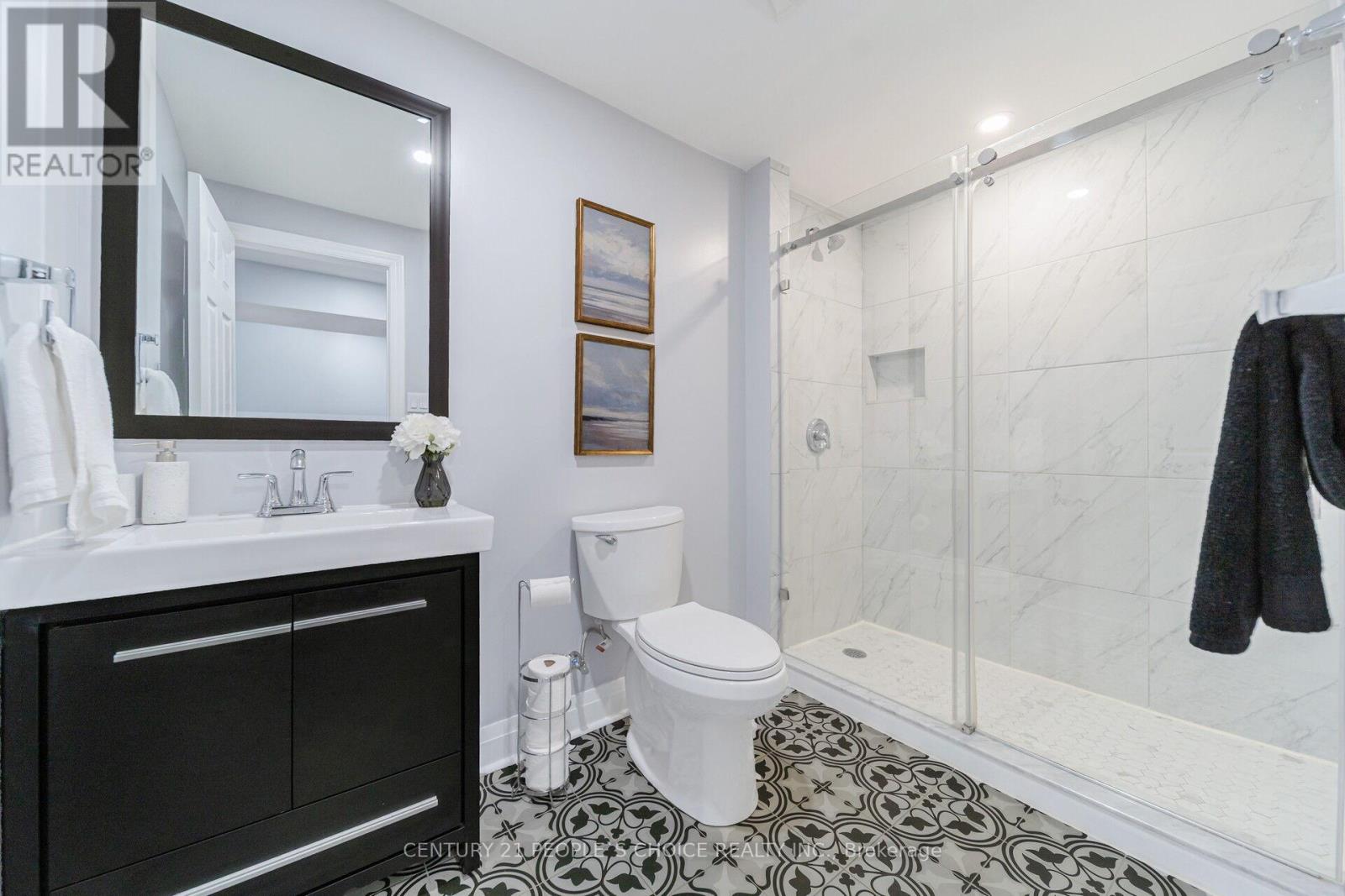 7107 Appletree Lane, Mississauga, Ontario  L5W 1W5 - Photo 43 - W12944912