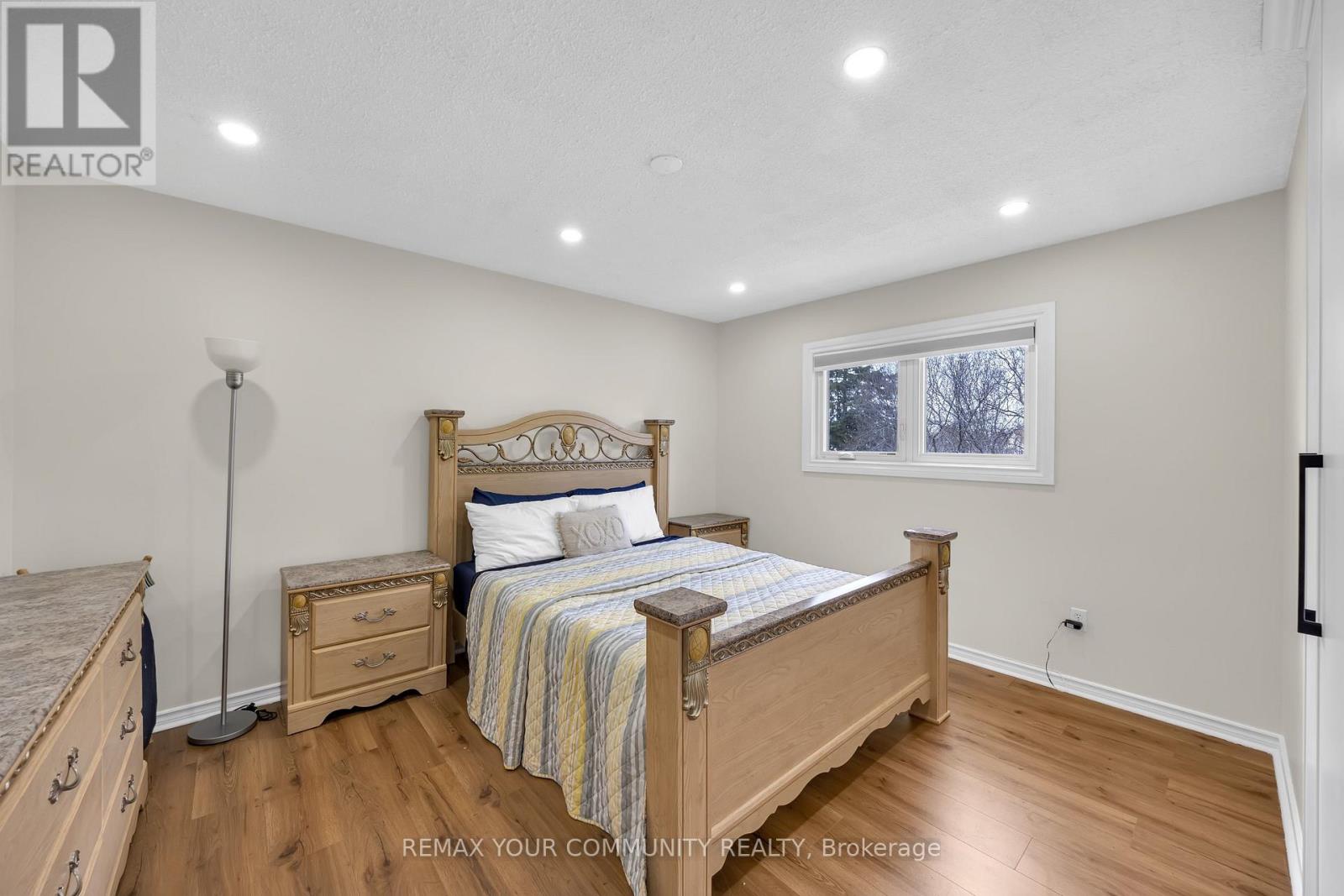 22 Madelaine Crescent, Brampton, Ontario  L6S 2Y9 - Photo 15 - W12944916