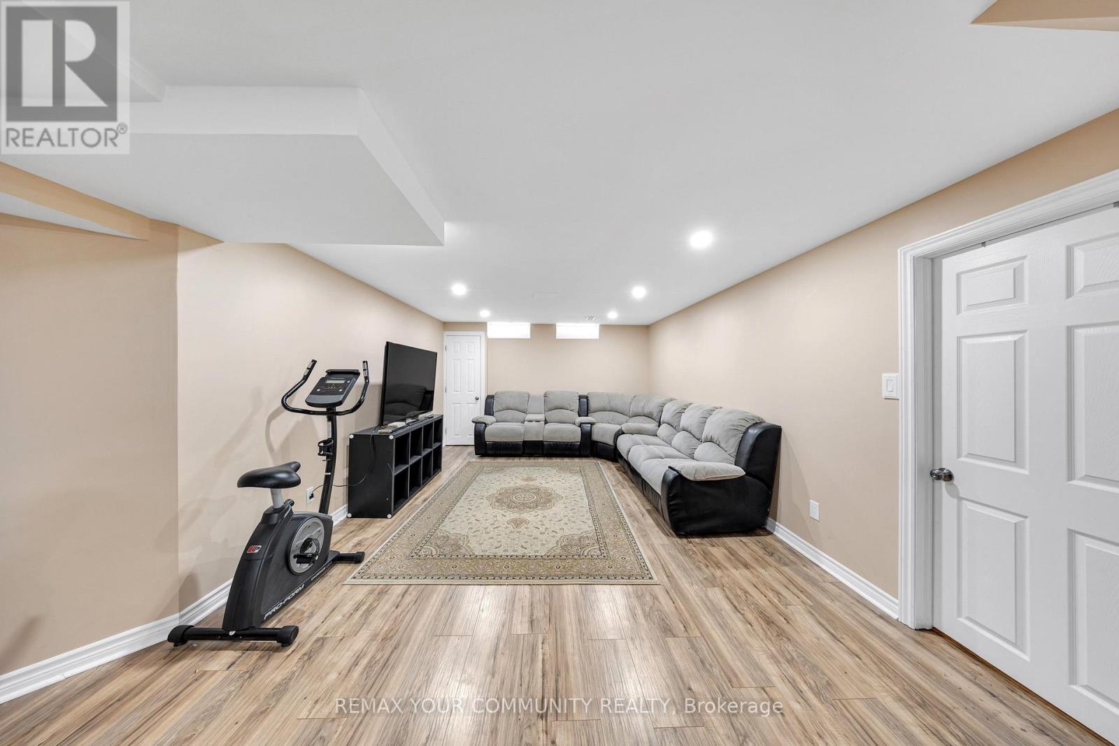 22 Madelaine Crescent, Brampton, Ontario  L6S 2Y9 - Photo 27 - W12944916