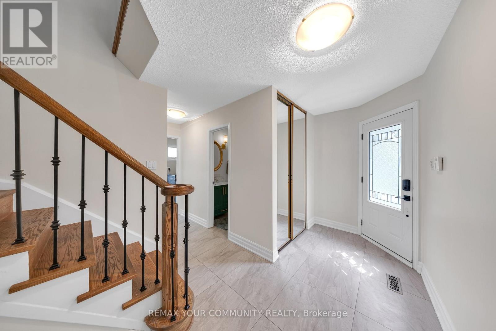 22 Madelaine Crescent, Brampton, Ontario  L6S 2Y9 - Photo 3 - W12944916