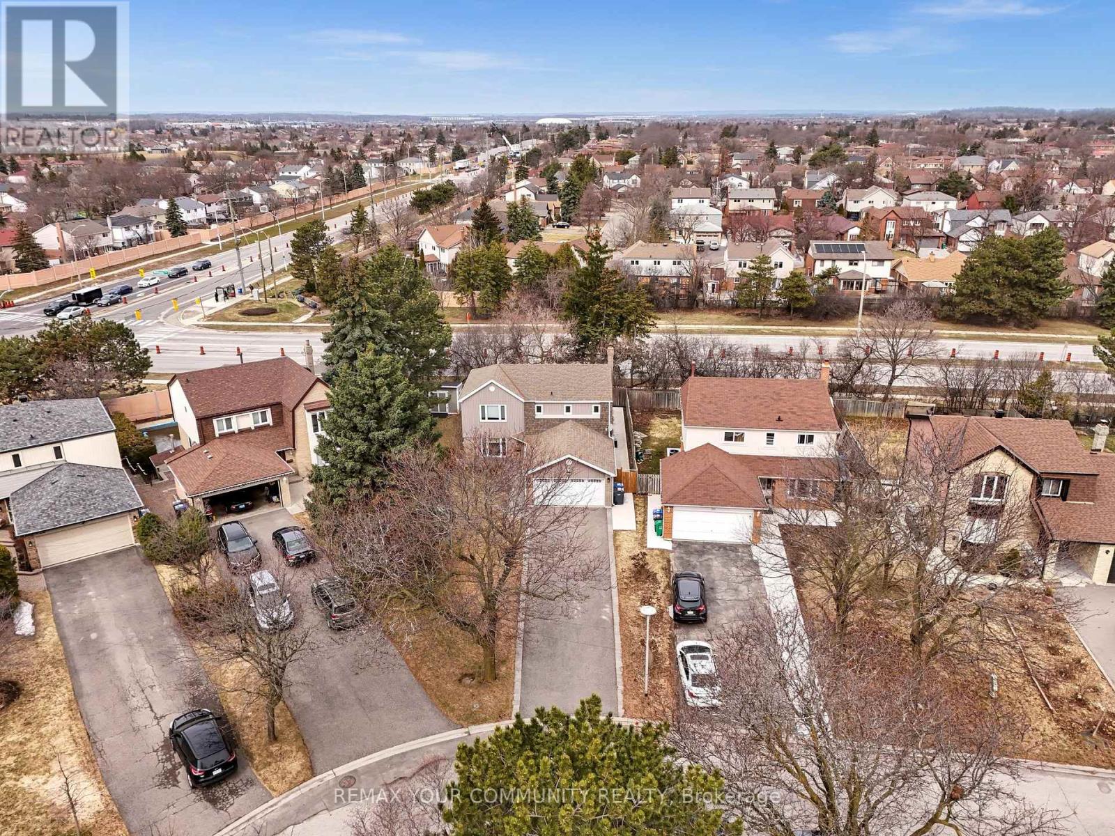 22 Madelaine Crescent, Brampton, Ontario  L6S 2Y9 - Photo 39 - W12944916