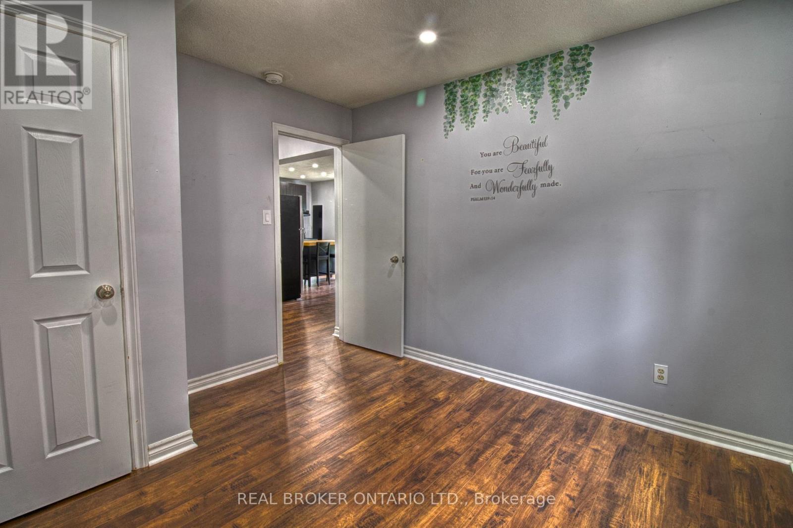 Ground - 25 Panorama Crescent, Brampton, Ontario  L6S 3T7 - Photo 13 - W12944940