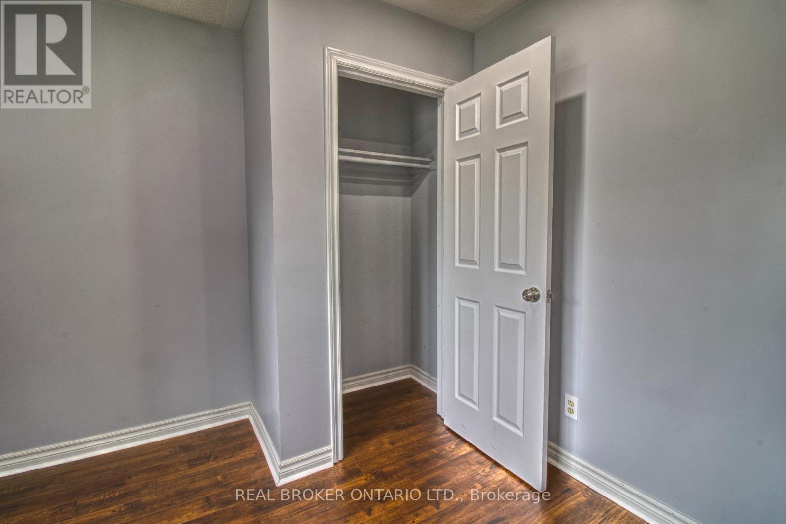 Ground - 25 Panorama Crescent, Brampton, Ontario  L6S 3T7 - Photo 6 - W12944940