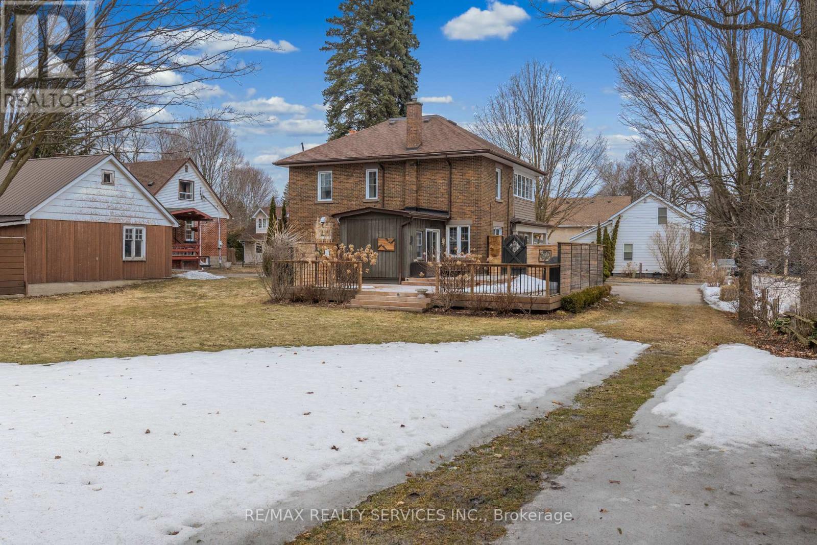 2 Maple Avenue, Caledon, Ontario  L7C 1K5 - Photo 43 - W12944958