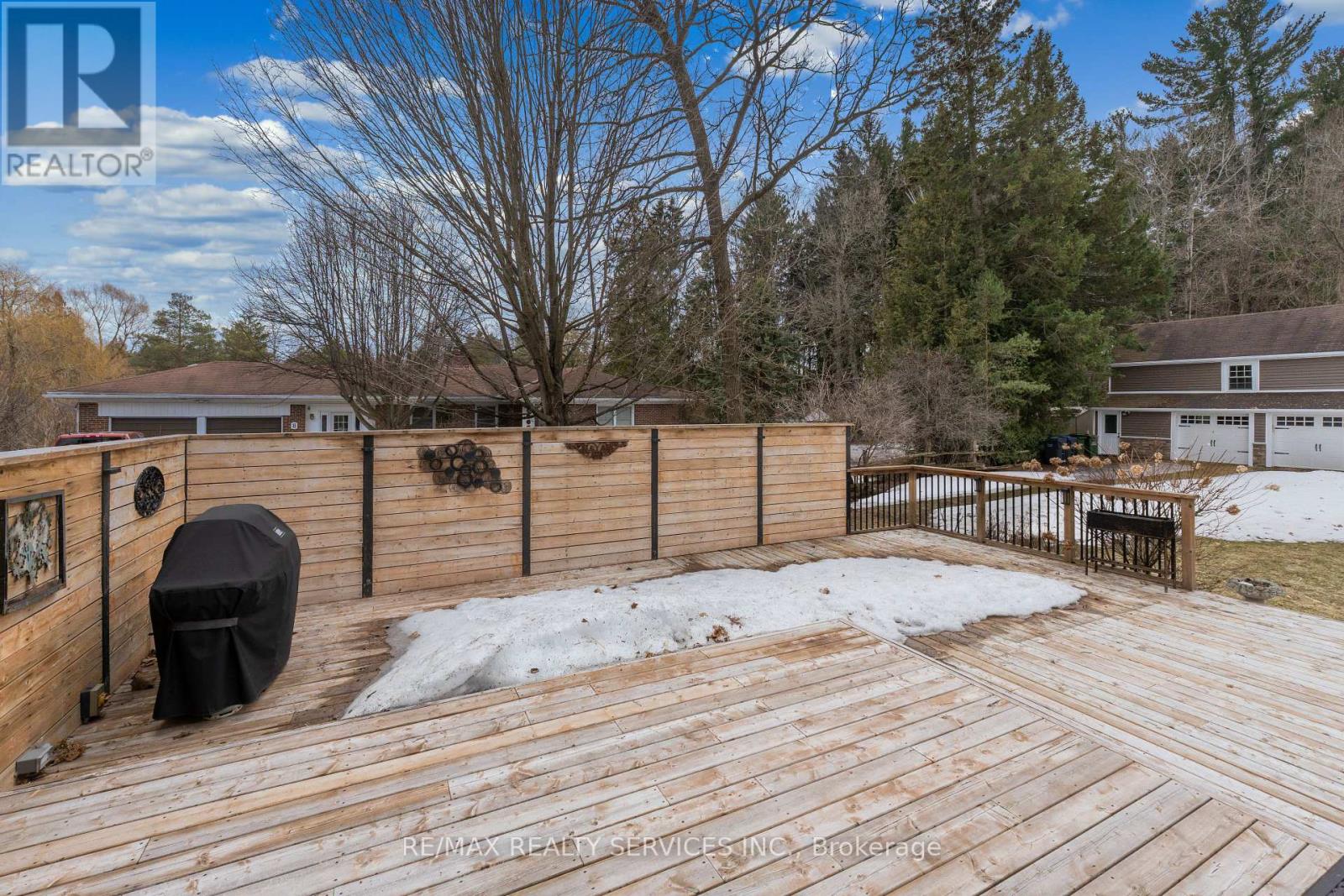 2 Maple Avenue, Caledon, Ontario  L7C 1K5 - Photo 49 - W12944958