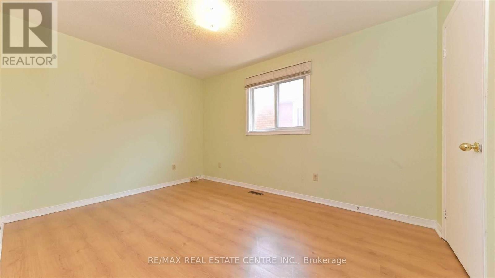 45 Faywood Drive, Brampton, Ontario  L6Y 4K3 - Photo 13 - W12944960