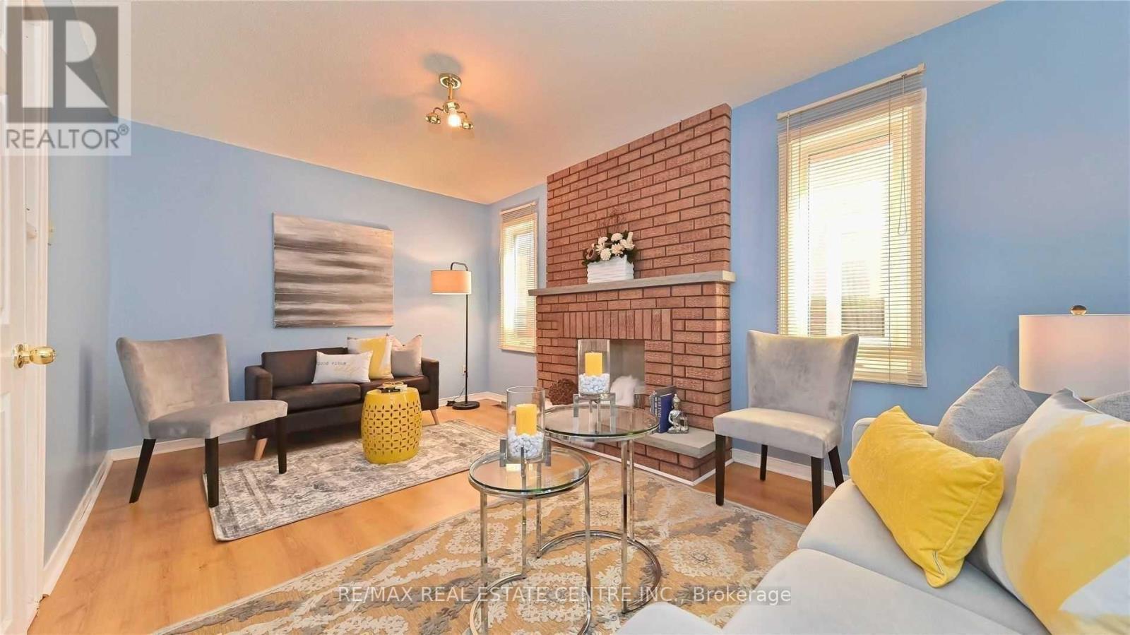 45 Faywood Drive, Brampton, Ontario  L6Y 4K3 - Photo 4 - W12944960