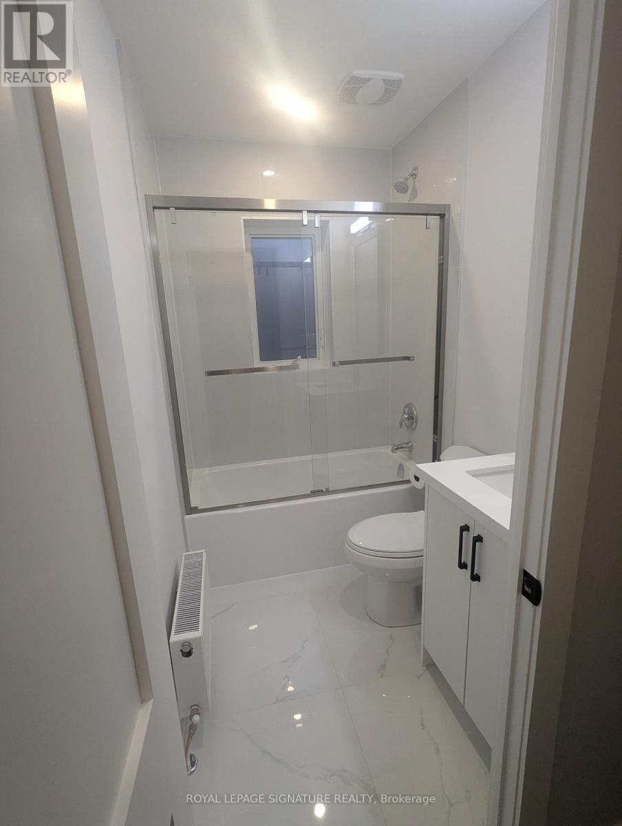 2 - 28 Leduc Drive, Toronto, Ontario  M9W 2A7 - Photo 21 - W12945024