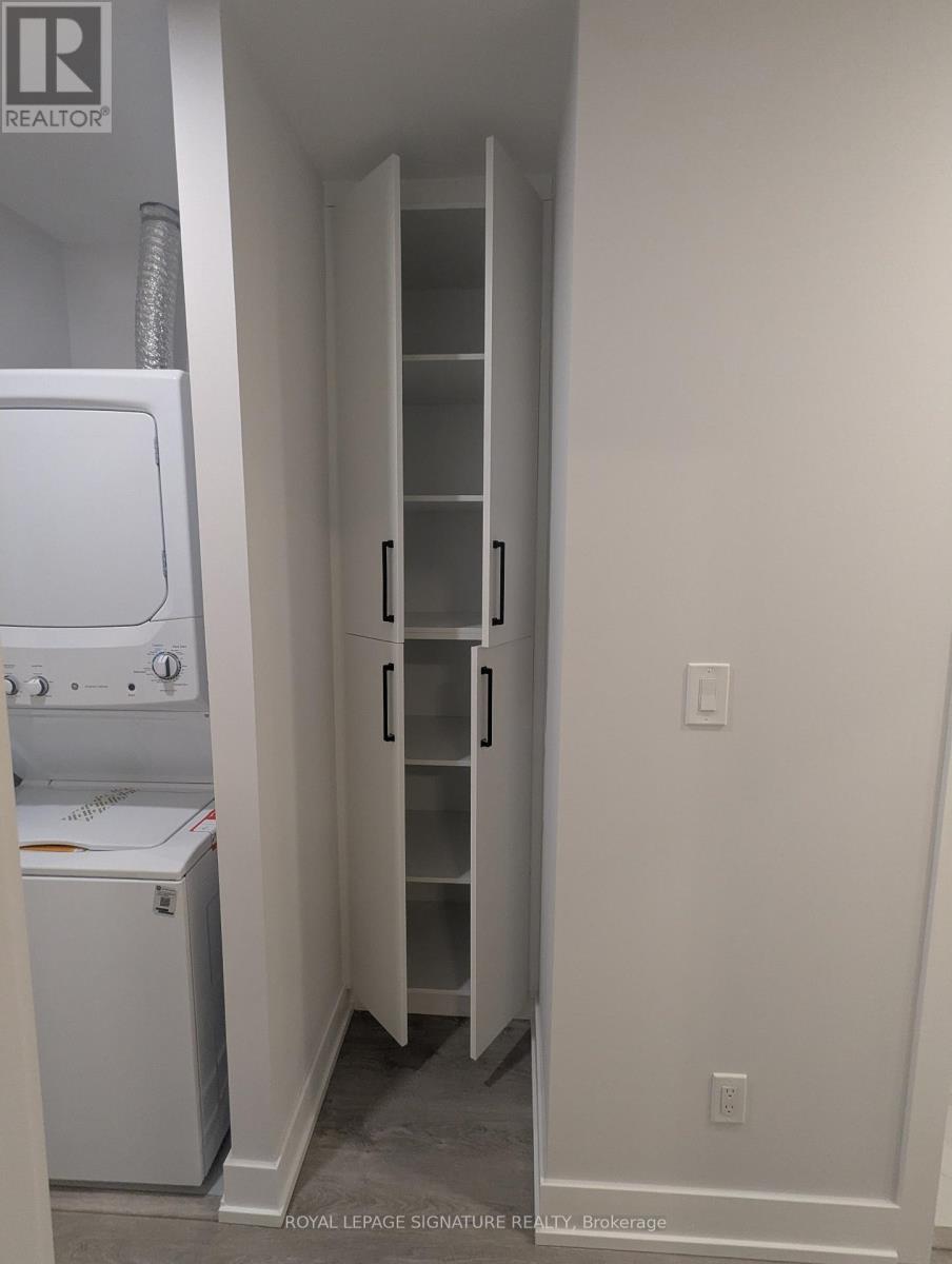 2 - 28 Leduc Drive, Toronto, Ontario  M9W 2A7 - Photo 7 - W12945024