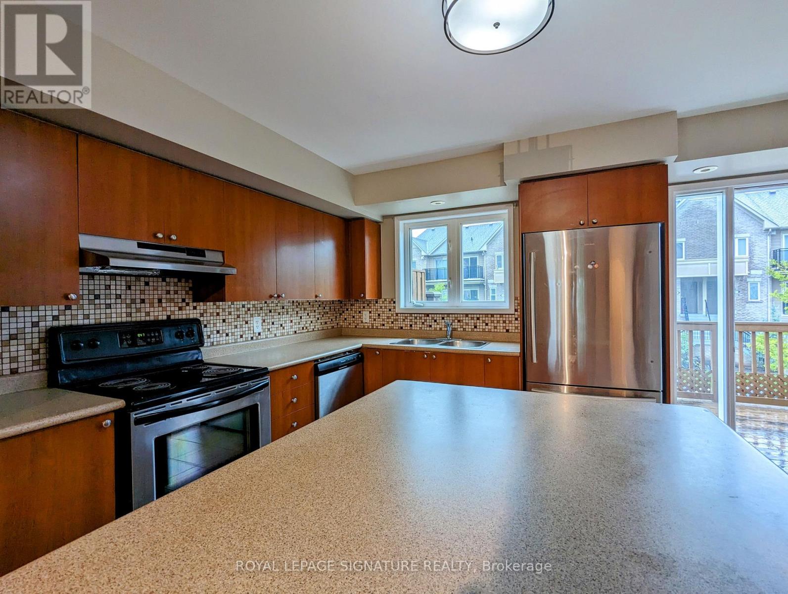 19 - 4861 Halfmoon Grove S, Mississauga, Ontario  L5M 7P7 - Photo 7 - W12945060